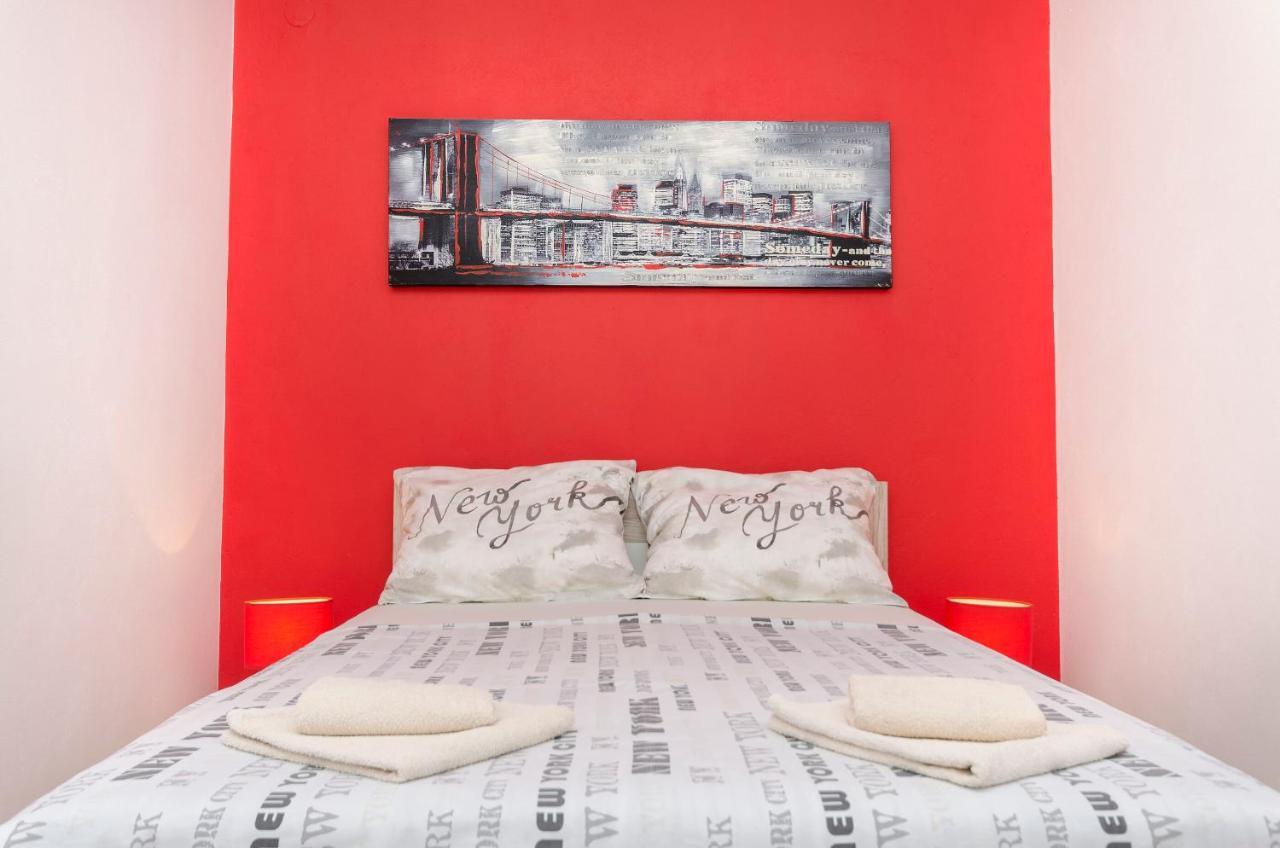 Apartments And Room Take It Easy Tribunj  Bagian luar foto