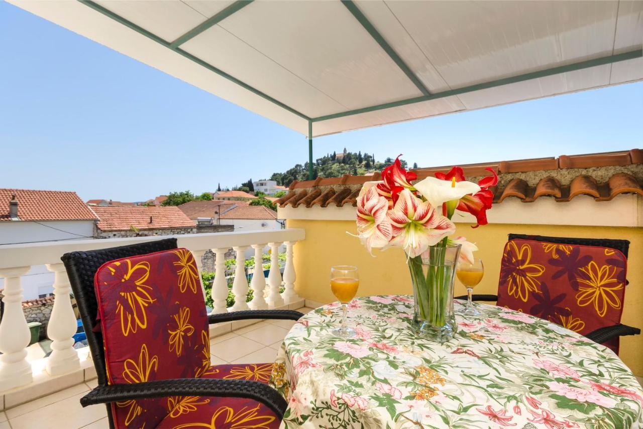 Apartments And Room Take It Easy Tribunj  Bagian luar foto