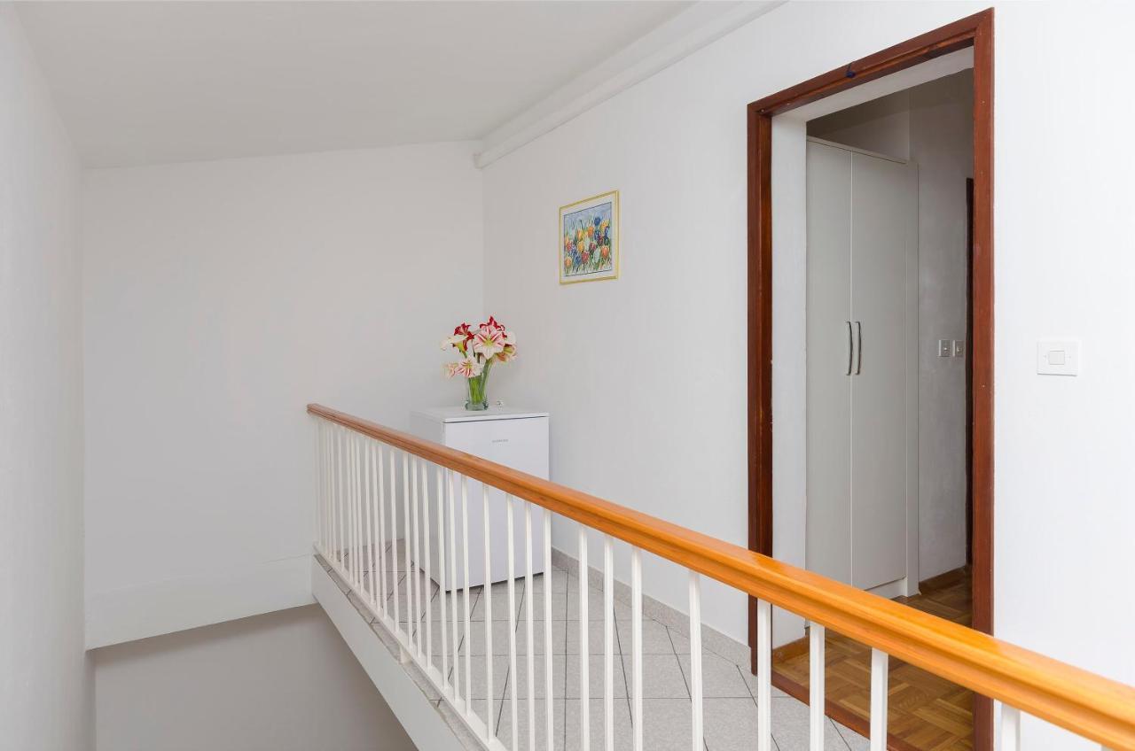 Apartments And Room Take It Easy Tribunj  Bagian luar foto